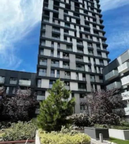 Garden Tower - Zimni Zahrada Praga